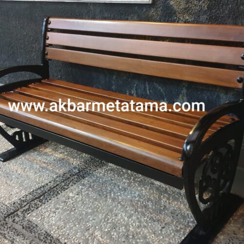 20200815_120103 kursi taman